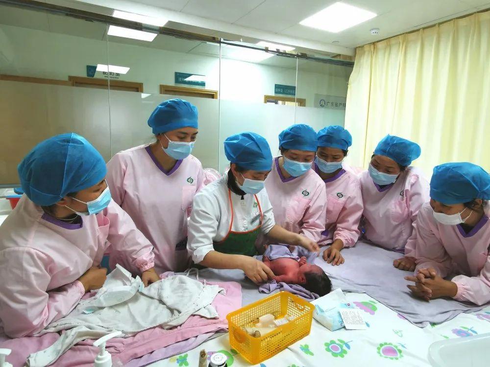 榆中县妇婴监护型护送
